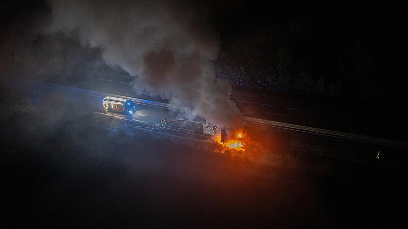 Brennender Sattelauflieger auf der Pyhrnautobahn fordert Einsatz von vier Feuerwehren