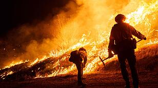 Neues Feuer bei Los Angeles breitet sich aus