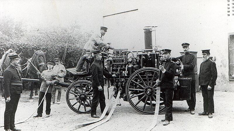 160 Jahre Feuerwehr: Vom Steigbaum zum Autokran