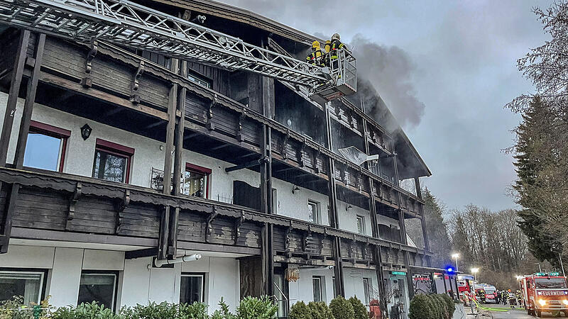 Nach Brand in Seewalchen müssen Bewohner lange auf Rückkehr warten