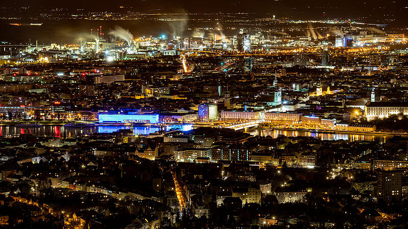 Linz bei Nacht