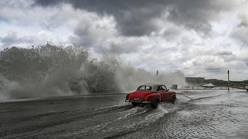 TOPSHOT-CUBA-WEATHER-HURRICANE-MILTON