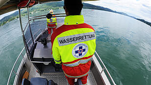 Wasserrettung brachte Familie in Sicherheit