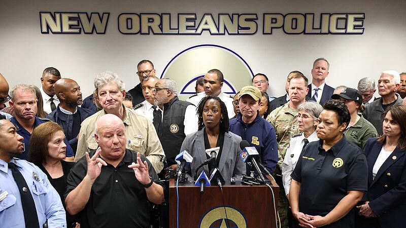 US-AT-LEAST-10-KILLED-IN-NEW-ORLEANS-AFTER-TRUCK-PLOWS-INTO-CROW