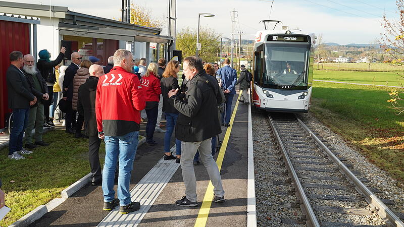 Die Atterseebahn bekam zwei neue Haltestellen